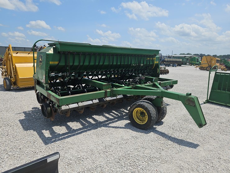 2001-john-deere-1560-image-13