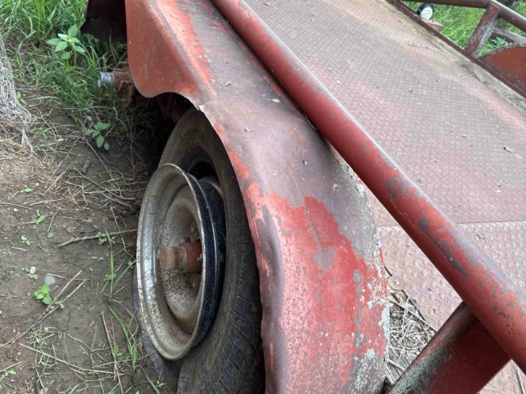 77-1/2”-x-16ft-flatbed-trailer-image-6