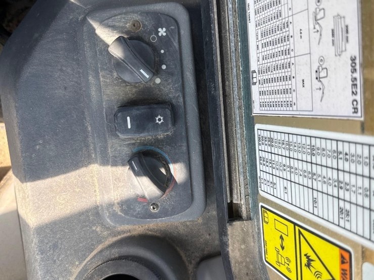 2017-caterpillar-305.5e2-cr-image-36
