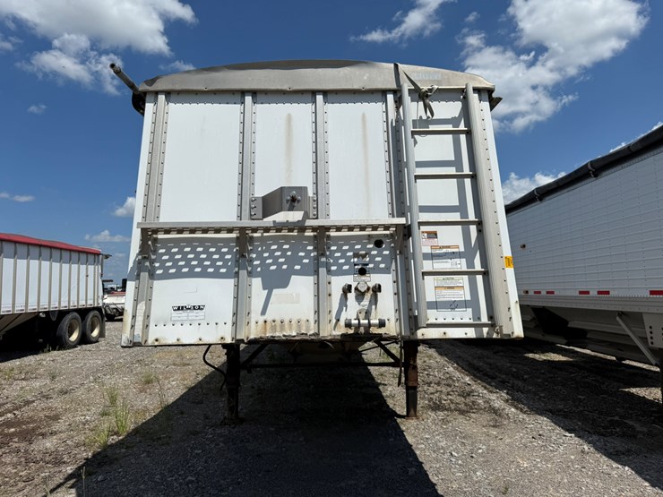 2011-merritt-42'-x-96"-image-2