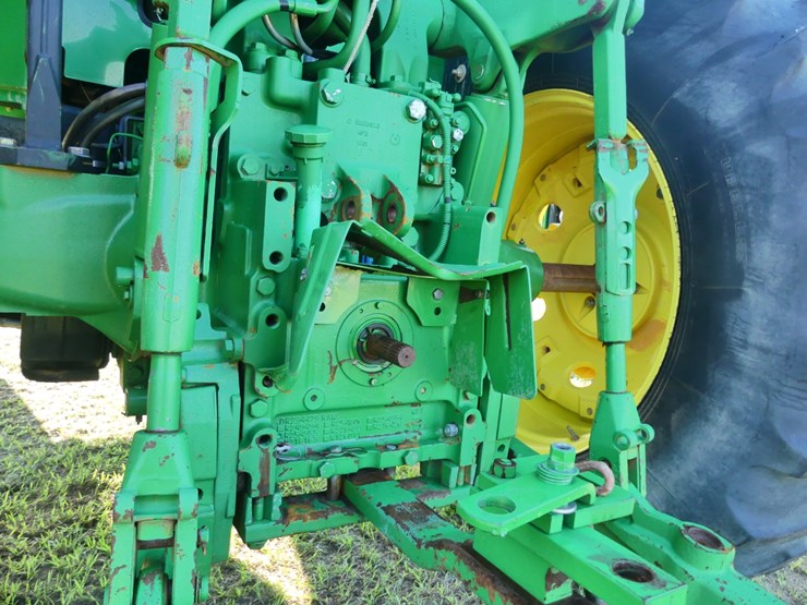 john-deere-7330-image-7