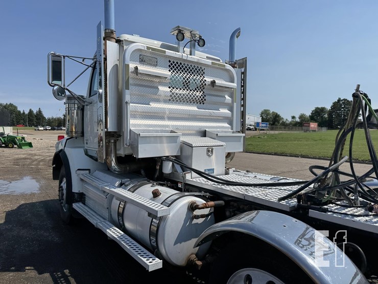 2012-western-star-4900-image-12