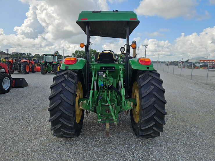 2017-john-deere-6120m-image-15