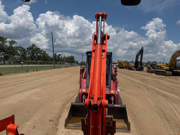 2005-kubota-l39-image-32