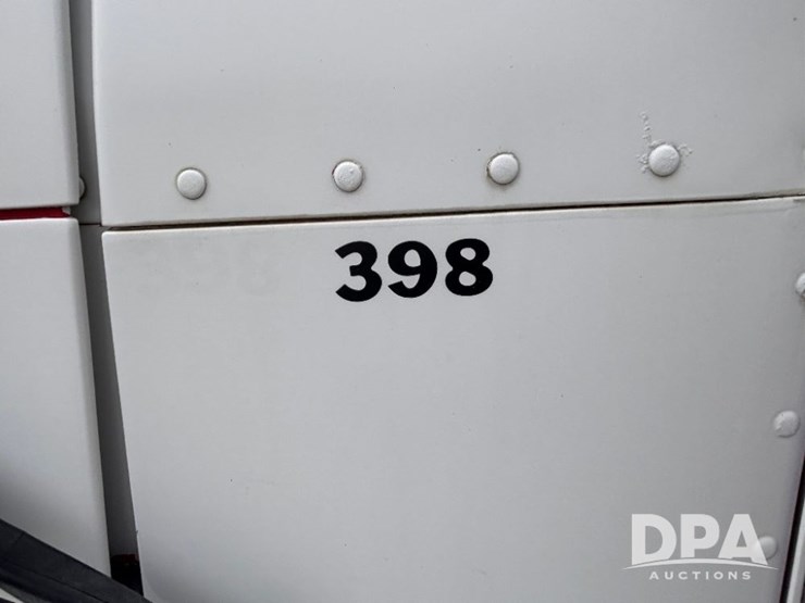 2000-freightliner-truck-(gp11021,-unit-398)-image-22