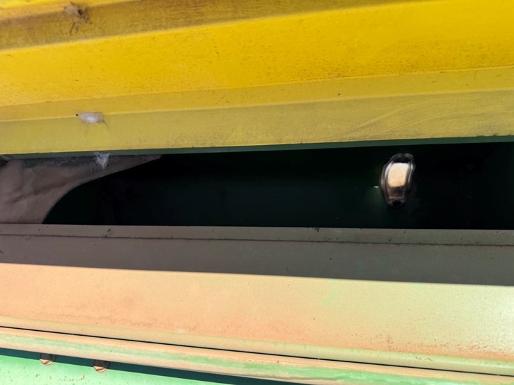 john-deere-8300-image-18