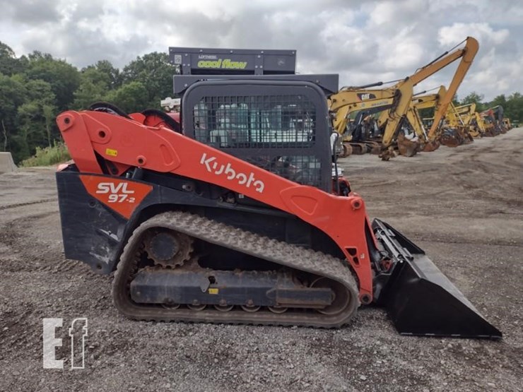 2023-kubota-svl97-2-image-3