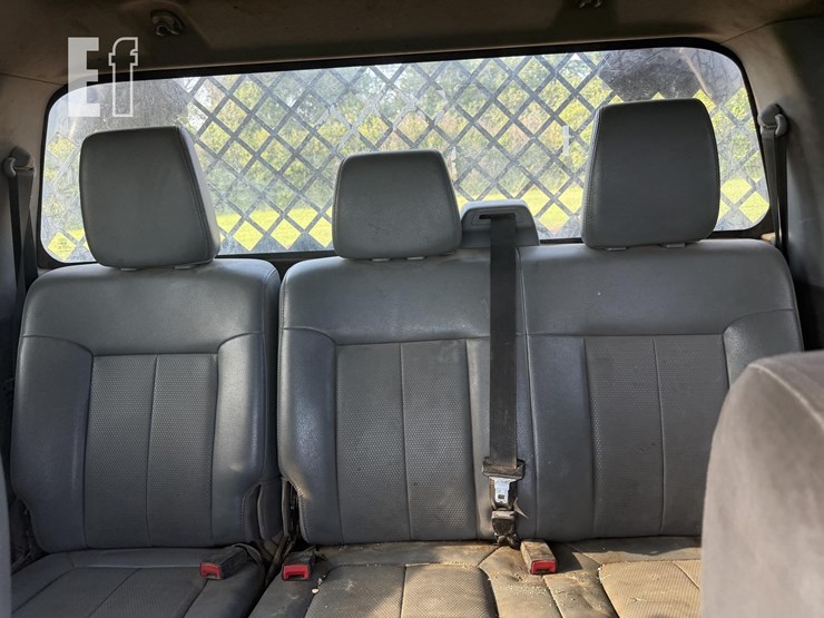2013-ford-f550-image-18