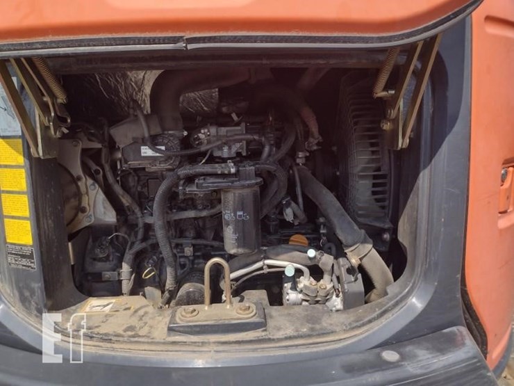 2013-hitachi-zx50u-5n-image-44