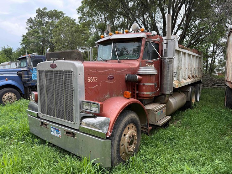 1987-peterbilt-359-image-2