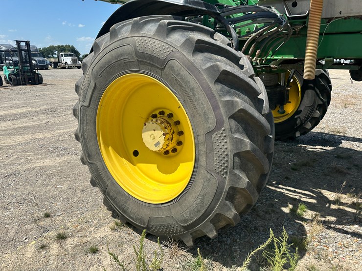 2018-john-deere-r4038-image-10