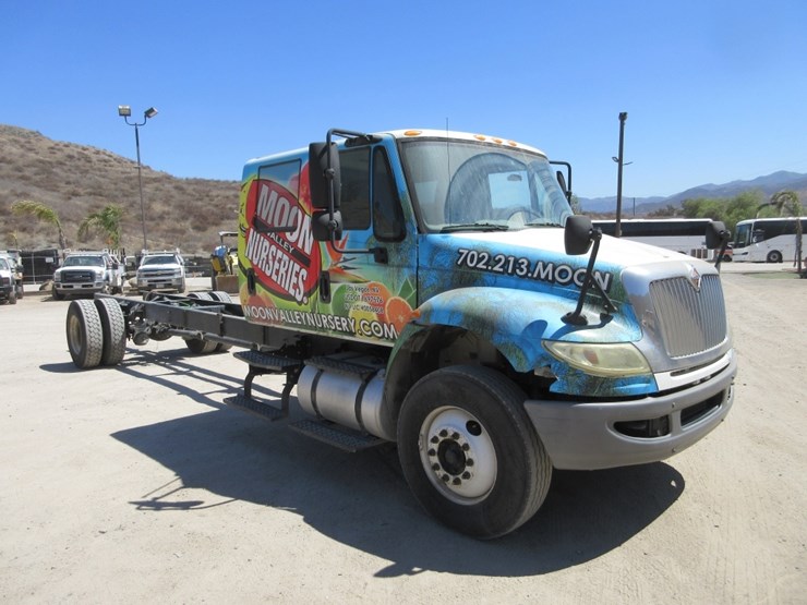 2014-international-durastar-4300-image-4