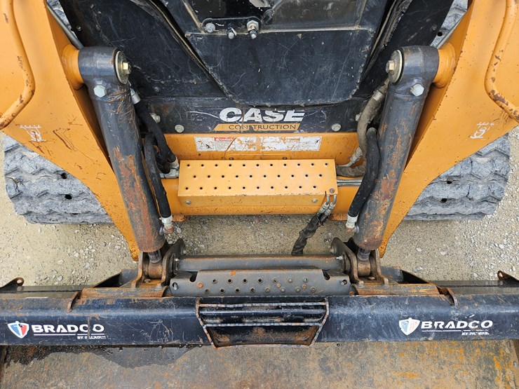 2015-case-tr340-image-5