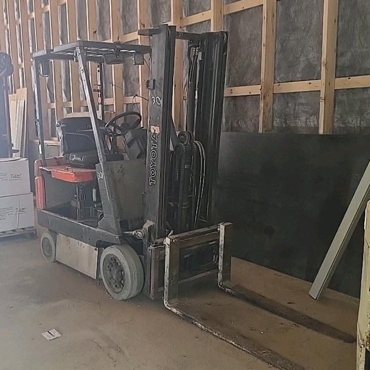 1999 TOYOTA 5FBCU15