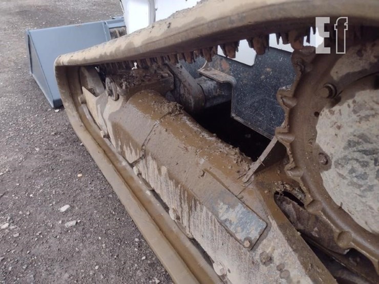 2021-bobcat-t870-image-33