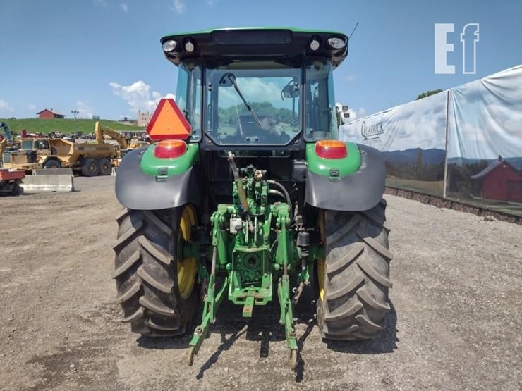 2017-john-deere-5100r-image-4