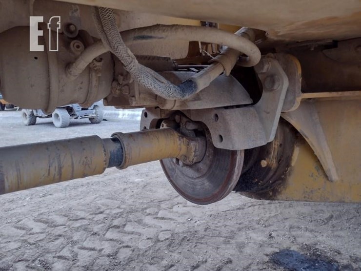 deere-300d-image-42