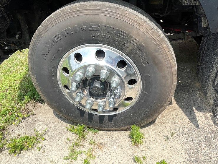2012-kenworth-t800-image-44
