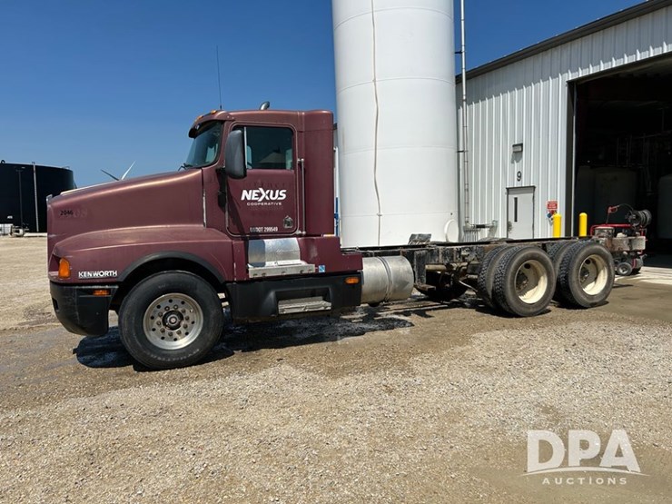 1995-kenworth-t600-image-3