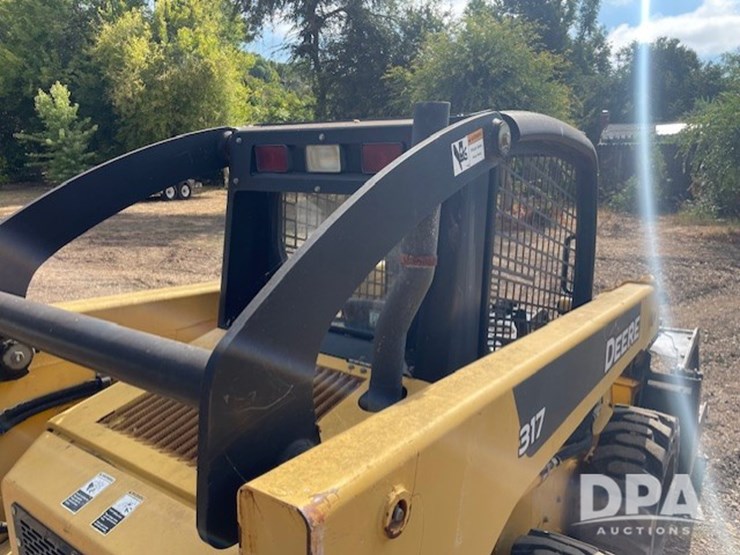 2005-john-deere-317-image-15