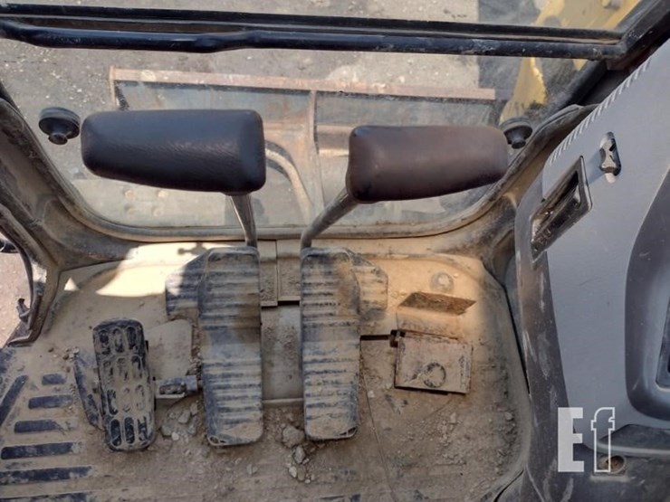 2007-komatsu-pc78mr-6-image-7