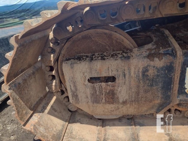 2020-deere-130g-image-34
