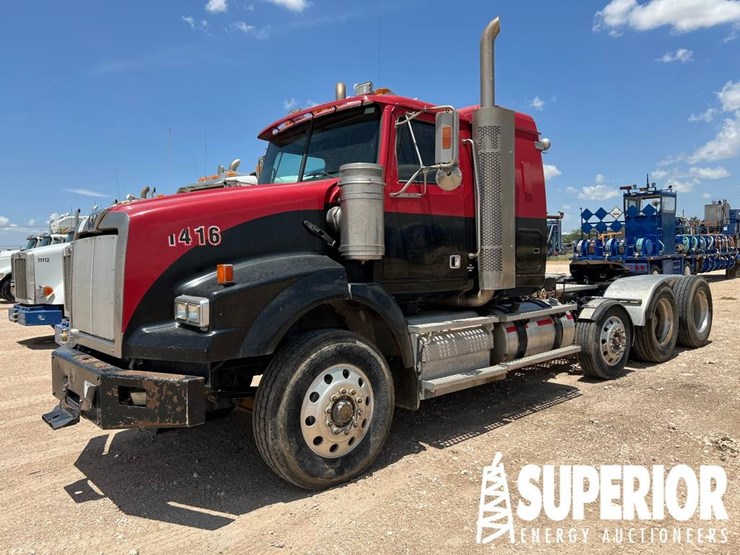 2012-western-star-4900-image-1