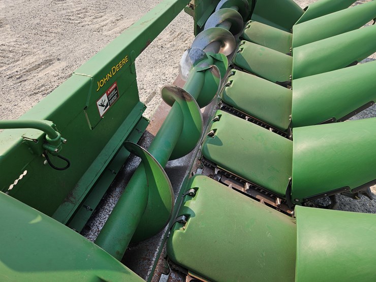 2011-john-deere-606c-image-10
