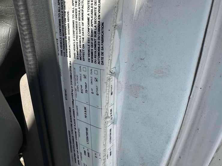 2017-ford-e450-image-37