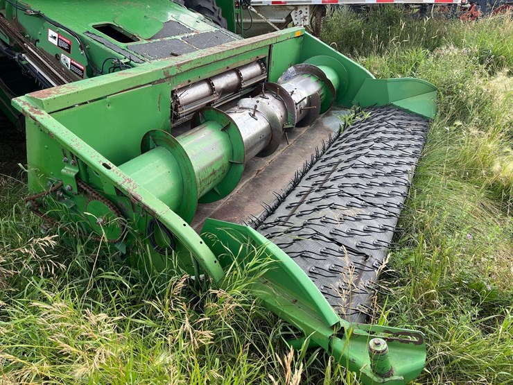 john-deere-212-image-1