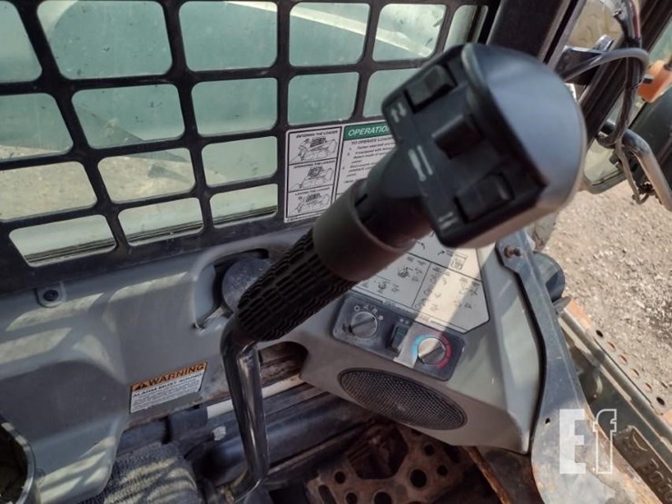2014-bobcat-s770-image-9