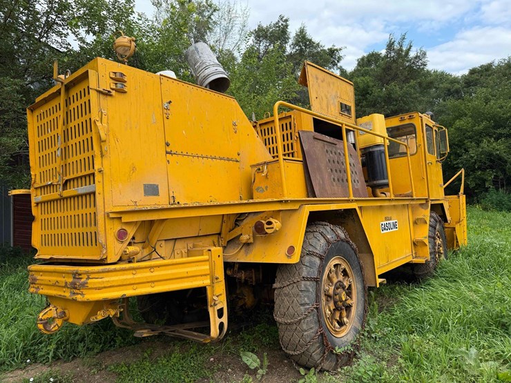 fwd-s49v-model-snowblower-truck-image-2