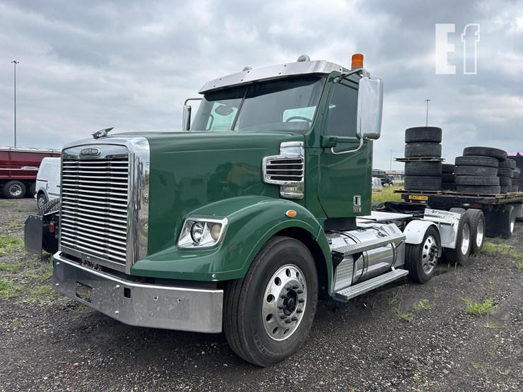 2015-freightliner-coronado-122-image-11