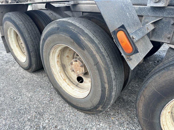 1999-mack-rd688s-image-14
