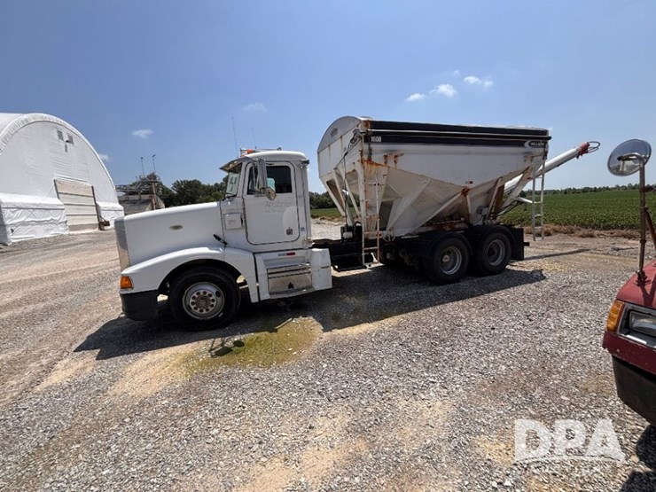 1996-peterbilt-377-image-15