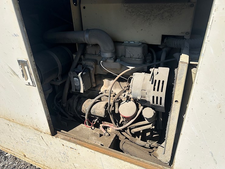 john-deere-diesel-generator-image-8