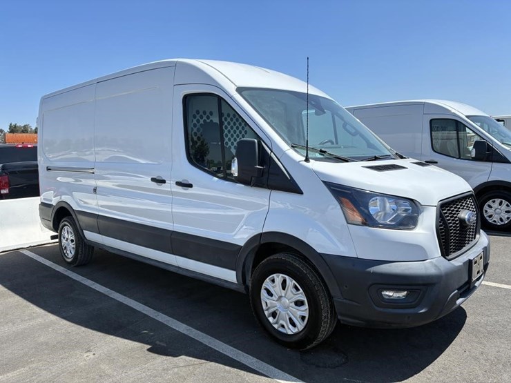 2021-ford-transit-image-2