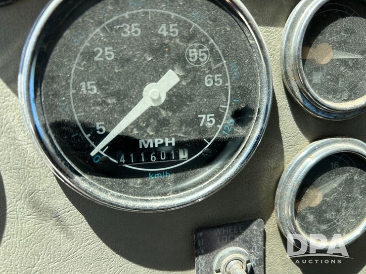 1991-ford-l8000-image-36