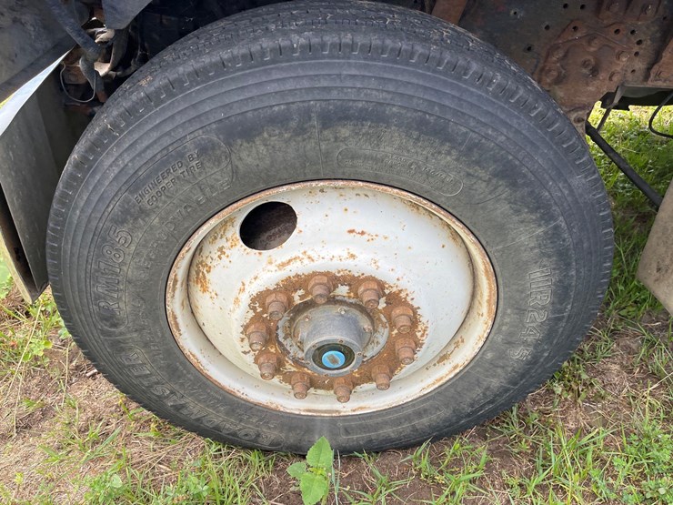 ford-l9000-image-22