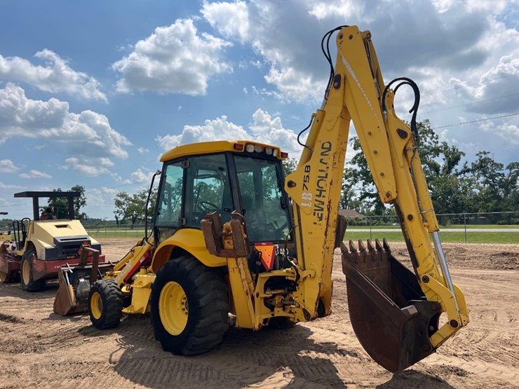 new-holland-lb75b-image-2