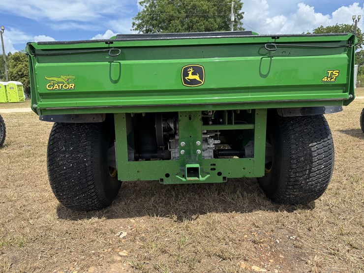 john-deere-gator-image-6