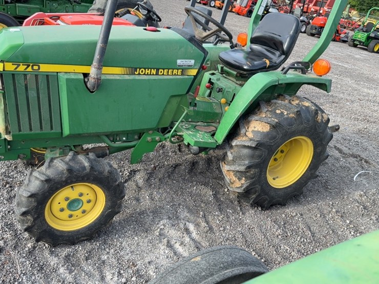john-deere-770-image-14
