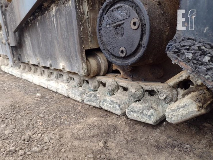 2012-caterpillar-ap-255e-image-23