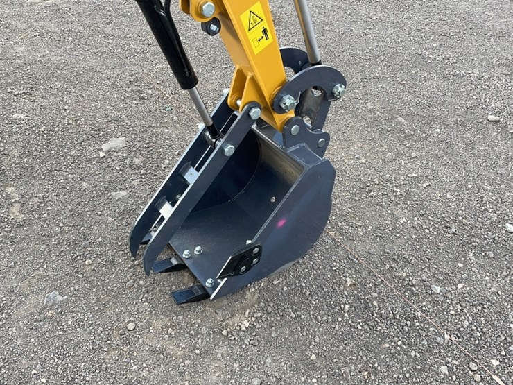 #2019-•-2025-cfg-mx50r-mini-excavator-image-5
