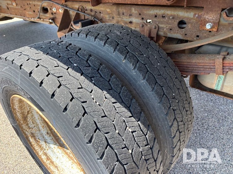 2006-ford-f450-image-45