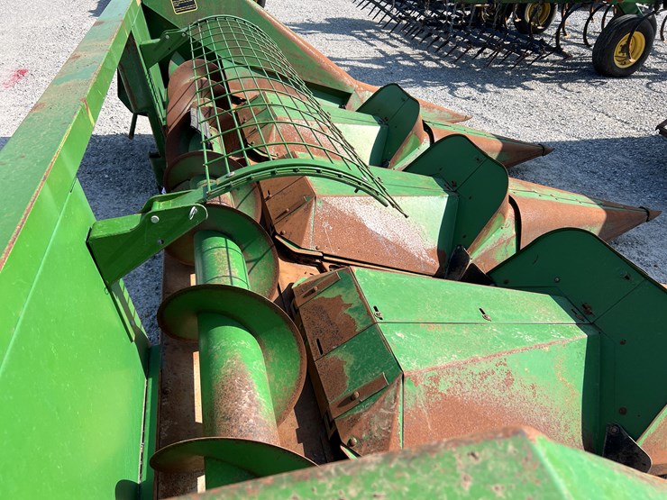 john-deere-444-image-6
