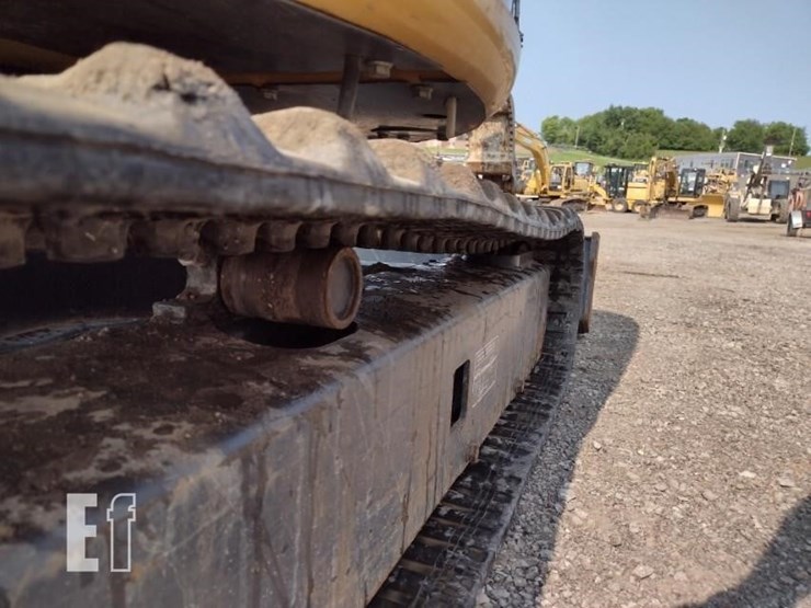 2022-deere-30g-image-37