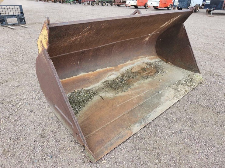 custom-wheel-loader-bucket-image-2