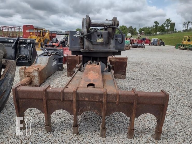 tysea-mfg-72-in-rotating-demolition-grapple-image-2