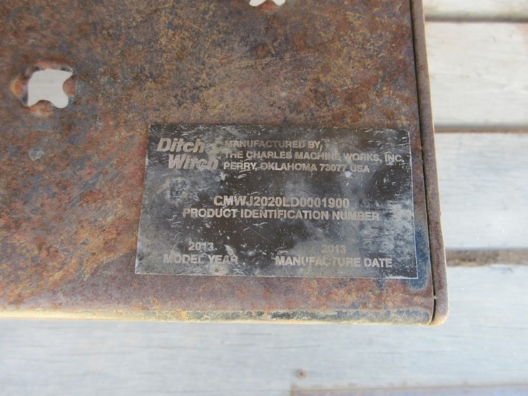 2013-ditch-witch-jt2020-image-47